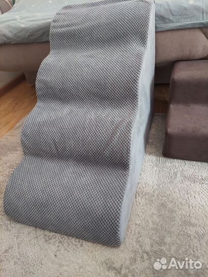 Прикроватная лестница для собак