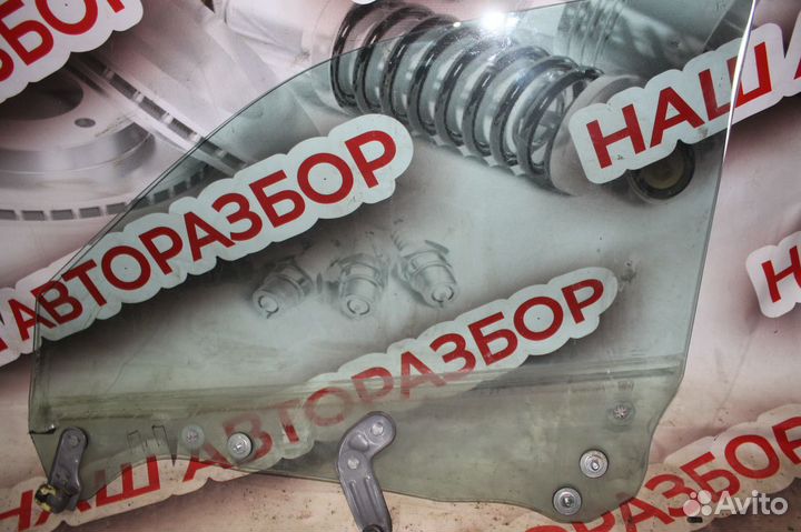 Стекло переднее правое subaru impreza