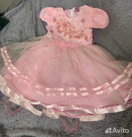 Нарядное платье