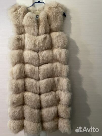 Жилетка меховая женская