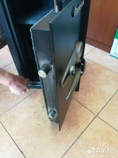 Вскрытие замков авто дверей открыть замок машину