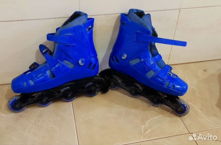 Роликовые коньки