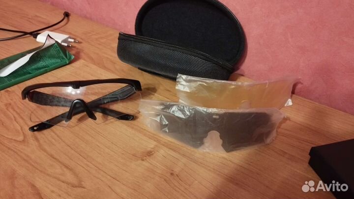 Очки защитные с тремя линзами