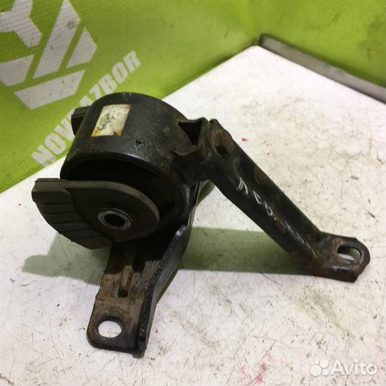 Опора кпп левая Тойота Королла Е100