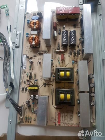 Плата бп и Main на тел. LG-fletron 42VS20-BAA