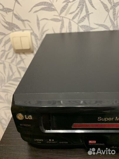 Видеомагнитофон