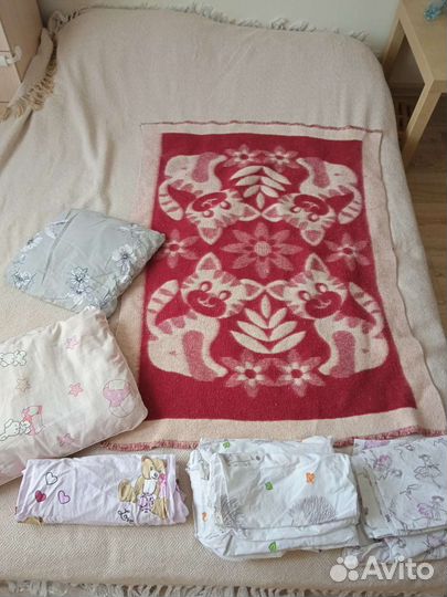 Одеяло детское шерстяное, подушка и постельное
