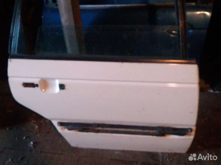 Дверь задняя правая volkswagen b3