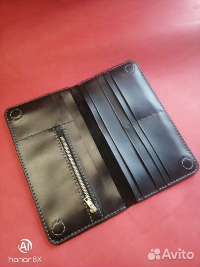 Бумажники из натуральной кожи