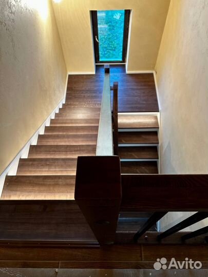 Лестница с интерактивной подсветкой