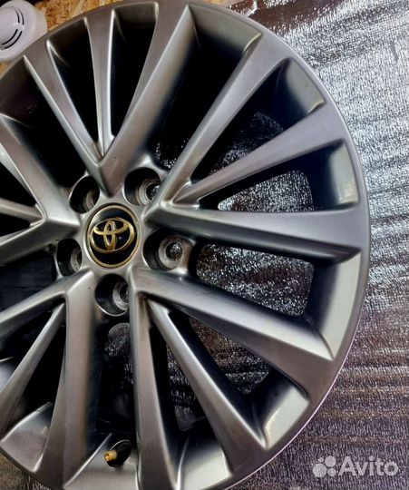 Диск Toyota Camry R17