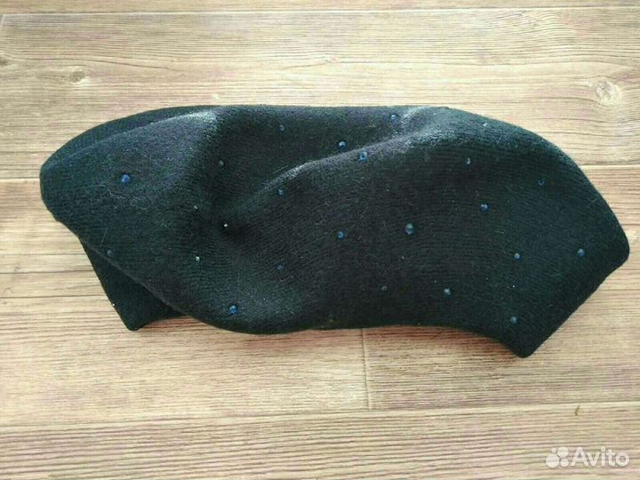 Берет черный женский
