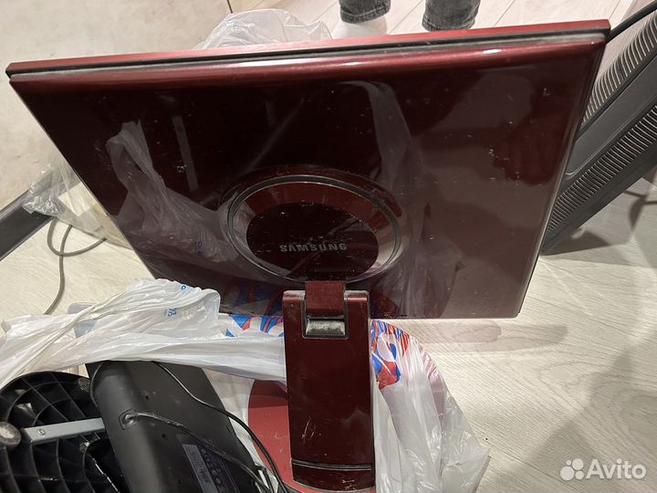 Монитор Samsung