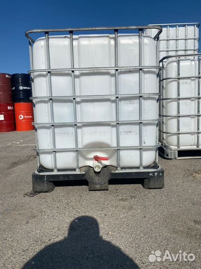 Еврокуб 1000л. на пластиковом поддоне