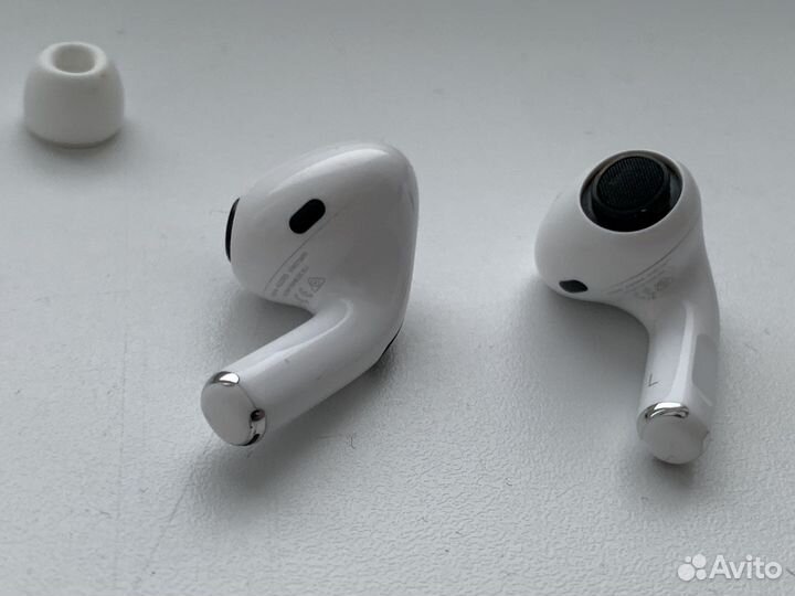 Левый и правый наушник AirPods Pro (оригинал)