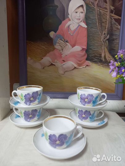 Сервиз чайный,пары,сахарница,блюдца Песочное