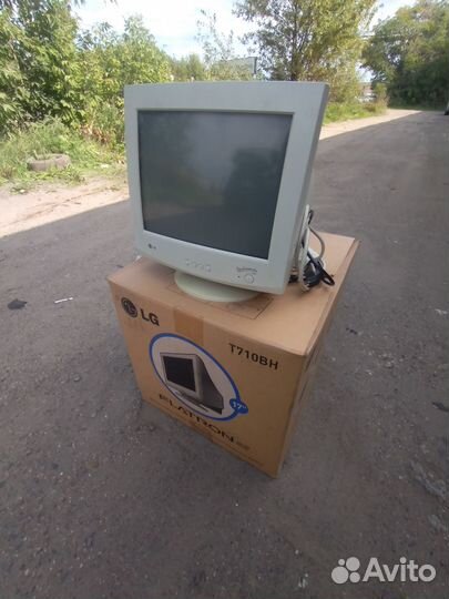 Монитор LG flatron T710BH