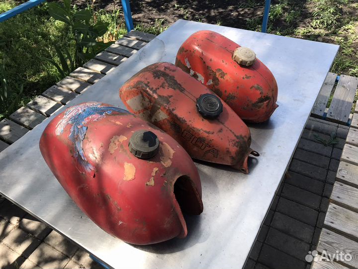 Бензобак на мотоцикл