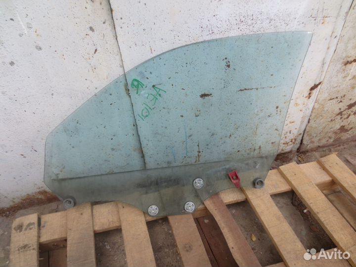 Стекло Toyota Marino 101 92-98г переднее правое