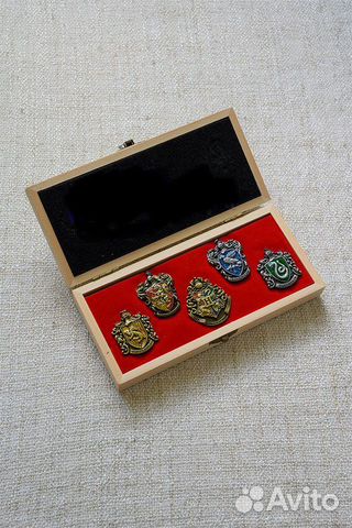 Набор значков брошей гербы гарри поттер