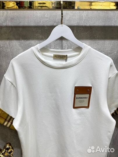 Женская Футболка Burberry