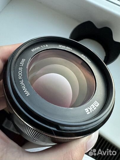 Объектив sony 85mm 1 8