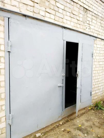 Гараж, > 30 м²