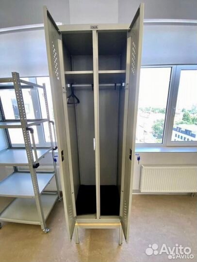 Шкаф металлический