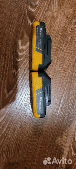 Гайковерт плюс шурупаверт