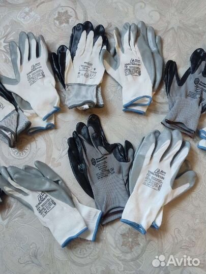 Перчатки нитриловые