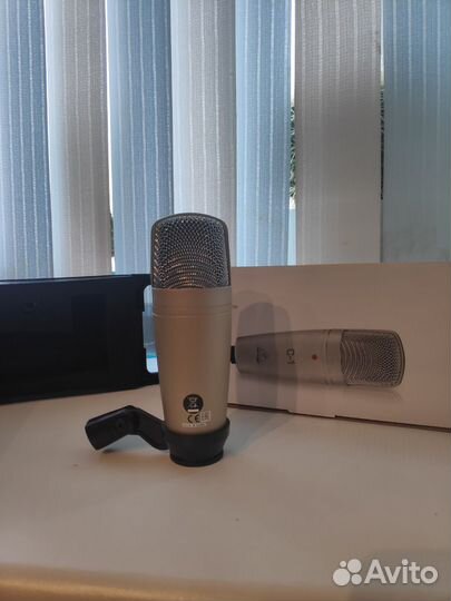 Студийный микрофон behringer c-1