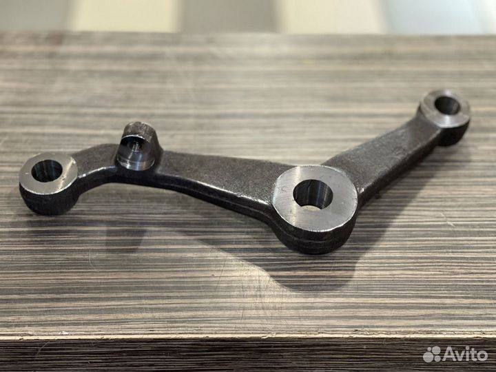 Рычаг маятниковый Соболь Г-2217 левый