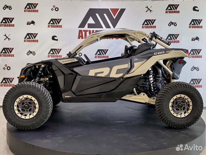 Мотовездеход BRP Can-Am Maverick X RC Turbo RR