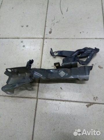 Петля капота передняя правая Renault Scenic 2 K4M