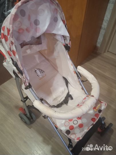 Прогулочная коляска
