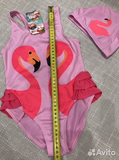 Купальник новый с шапочкой на девочку 3-4 лет