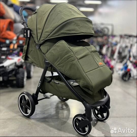 Детская прогулочная коляска Luxmom