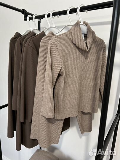 Костюм на весну для девочки