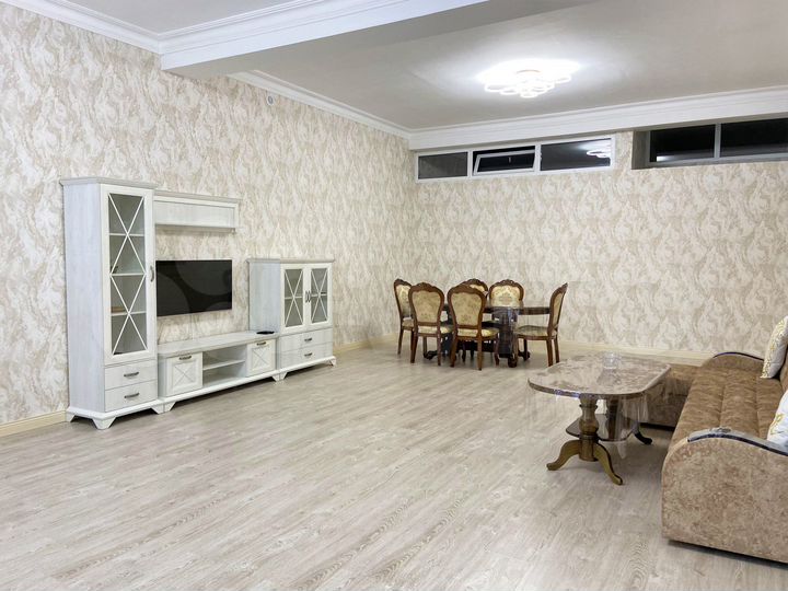 3-к. квартира, 125 м², 2/3 эт.