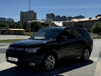 Mitsubishi Outlander 2.4 CVT, 2012, 203 000 км, с пробегом, цена 1 498 000 руб.