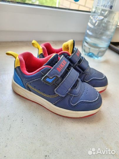 Кроссовки р25