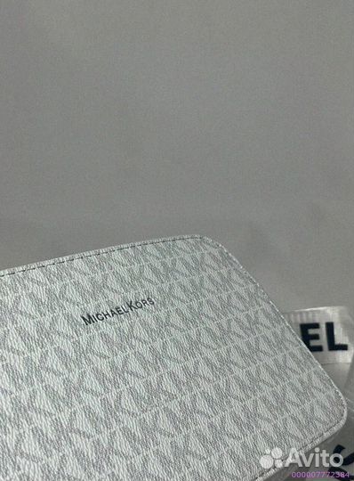 Michael Kors: шикарная сумка через плечо