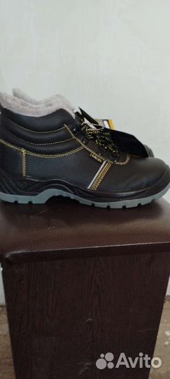 Мужская обувь размер 45