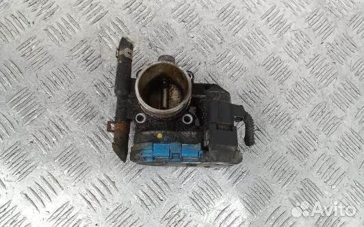 Дроссельная заслонка бензиновая opel combo C (ZBE0