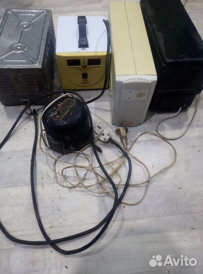 Стабилизатор, трасворматор