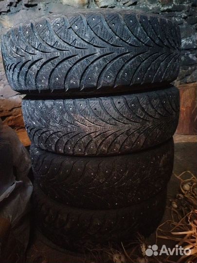 Sava Eskimo Stud 185/65 R15 88T