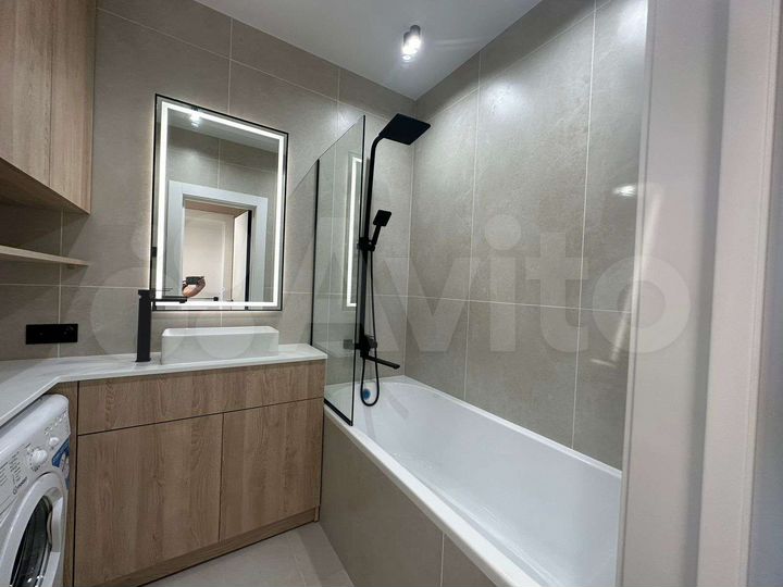 2-к. квартира, 55 м², 10/14 эт.