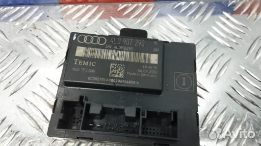 Блок комфорта audi Q7 (8AD10M303)