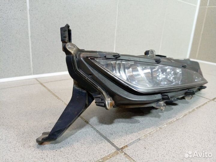 Фара противотуманная правая Lexus Rx 4