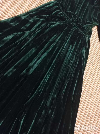 Платье бархатное